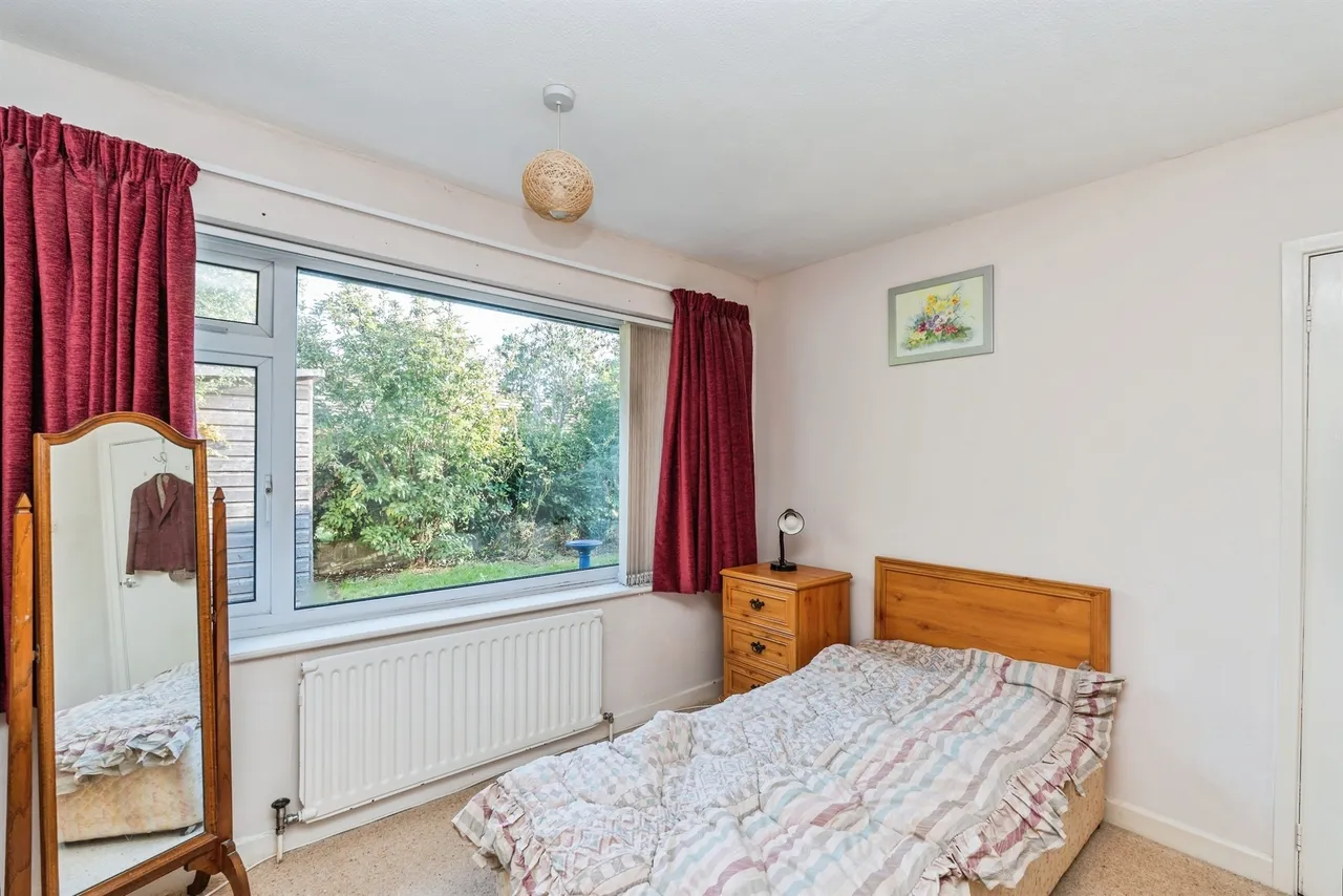 Lansdowne Gardens, Romsey, photo 6