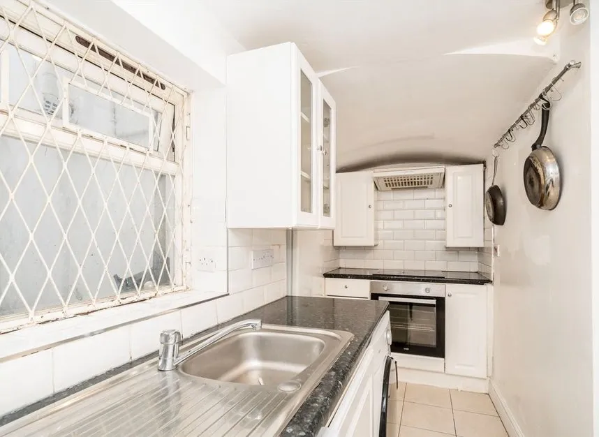 Castletown Road, West Kensington, W14, photo 4