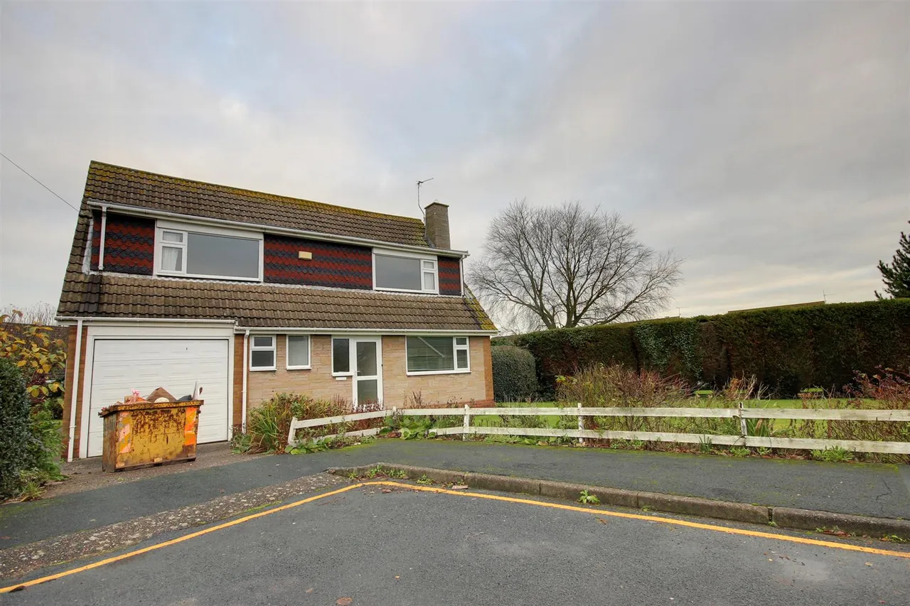 Brantingham Close, Cottingham, photo 2
