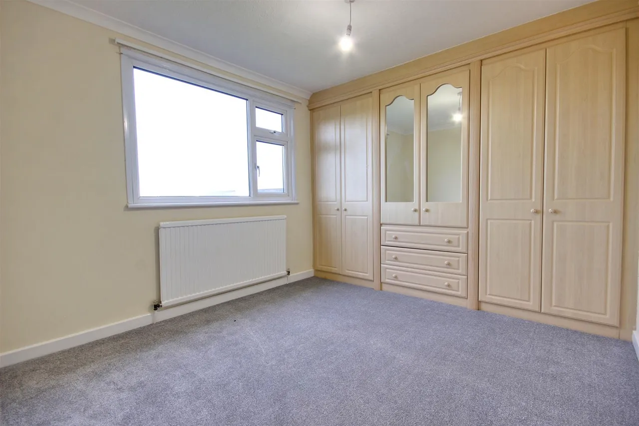 Brantingham Close, Cottingham, photo 11