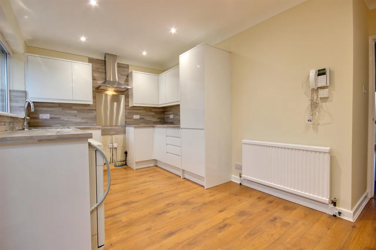 Brantingham Close, Cottingham, photo 4