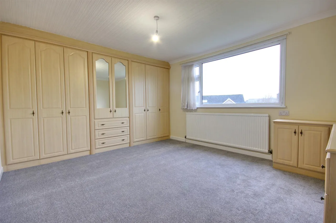 Brantingham Close, Cottingham, photo 8