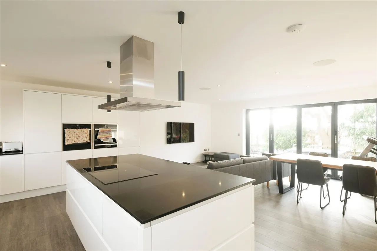 Kingston Road, Slimbridge, GL2, photo 17