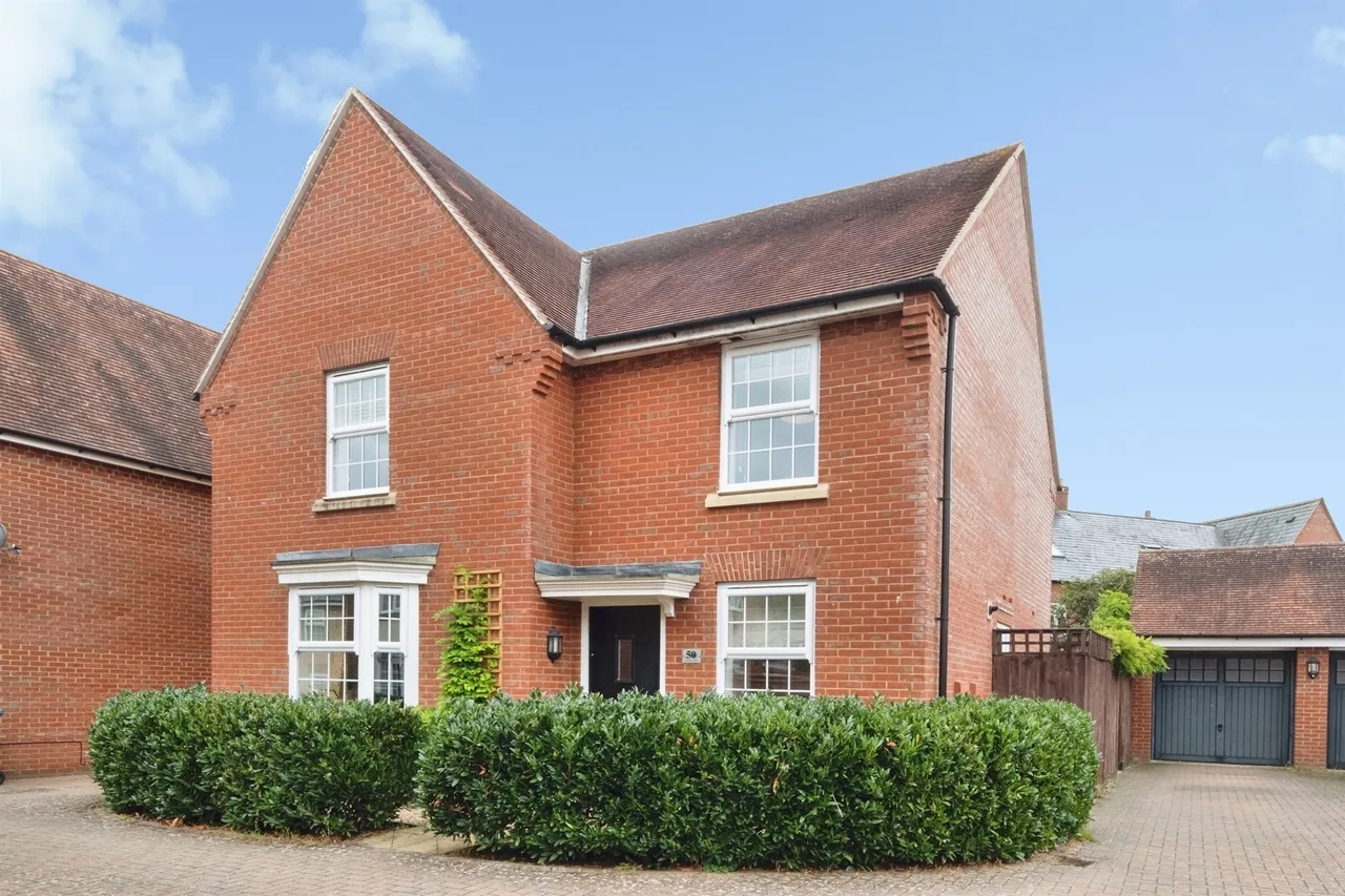 4 bed house for sale, Constance Street, Buckingham, MK18