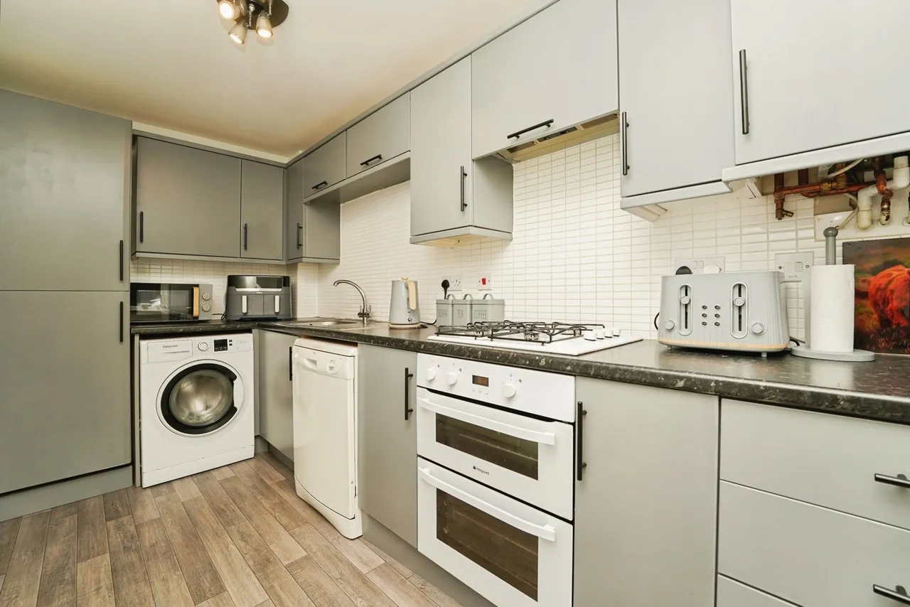 Thatcham Avenue, Kingsway, Gloucester, GL2, photo 16