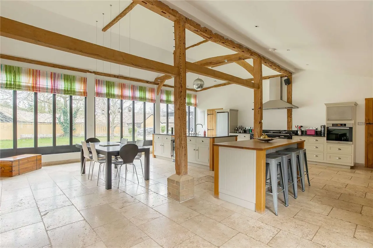 High Street, Hinxton, Cambridgeshire, CB10 1QY, photo 5