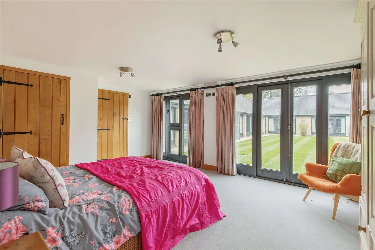 High Street, Hinxton, Cambridgeshire, CB10 1QY, photo 12