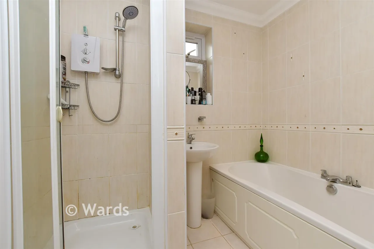 Chestnut Wood Lane, Borden, ME9, photo 13