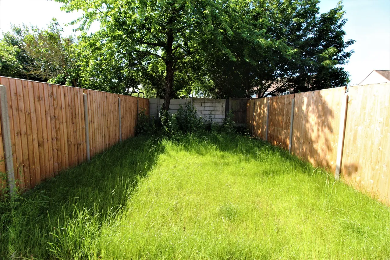 Grays, Essex, RM16 4JJ, photo 8