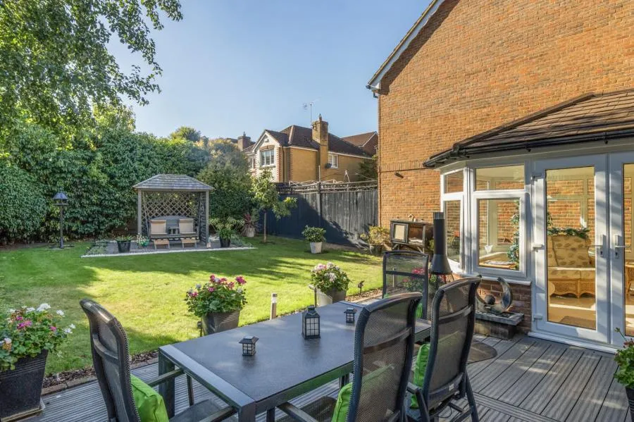 Strathcona Gardens, Knaphill, GU21, photo 11