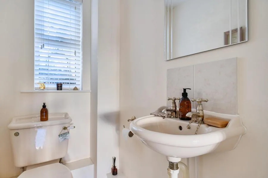 Strathcona Gardens, Knaphill, GU21, photo 19