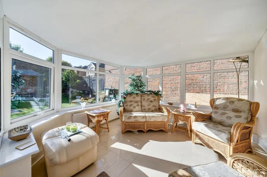 Strathcona Gardens, Knaphill, GU21, photo 5