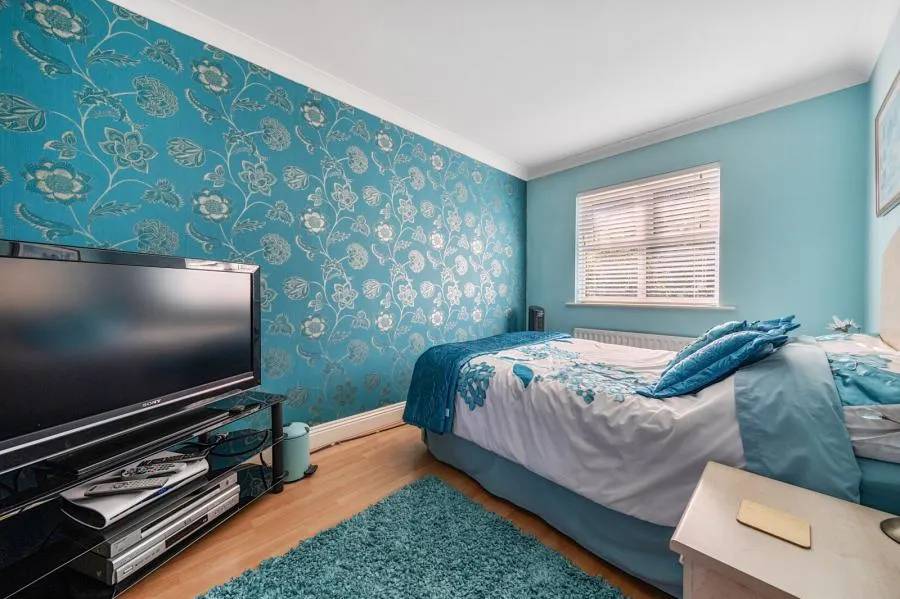 Strathcona Gardens, Knaphill, GU21, photo 15
