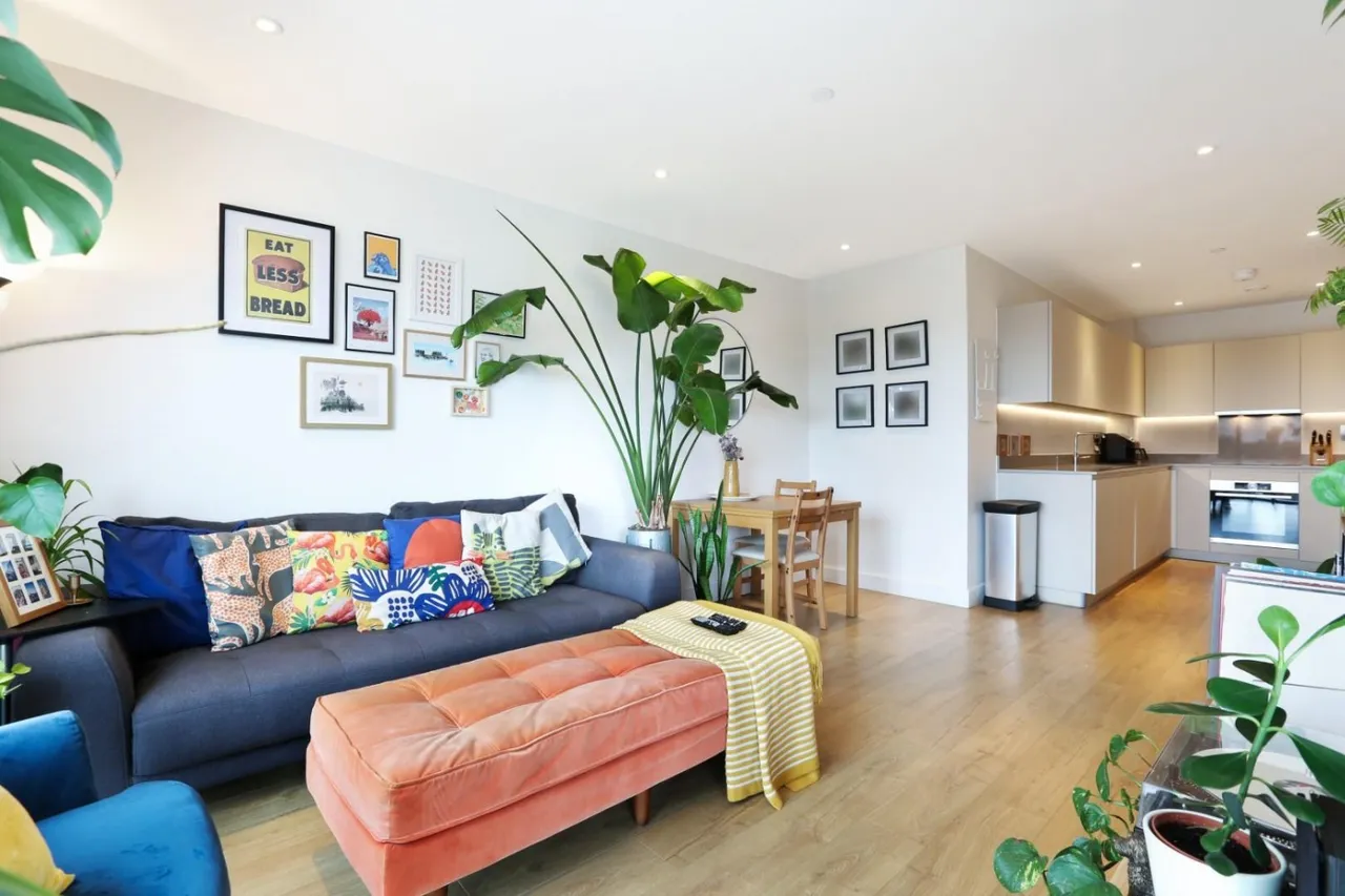 Camberwell Road, London, SE5, photo 11