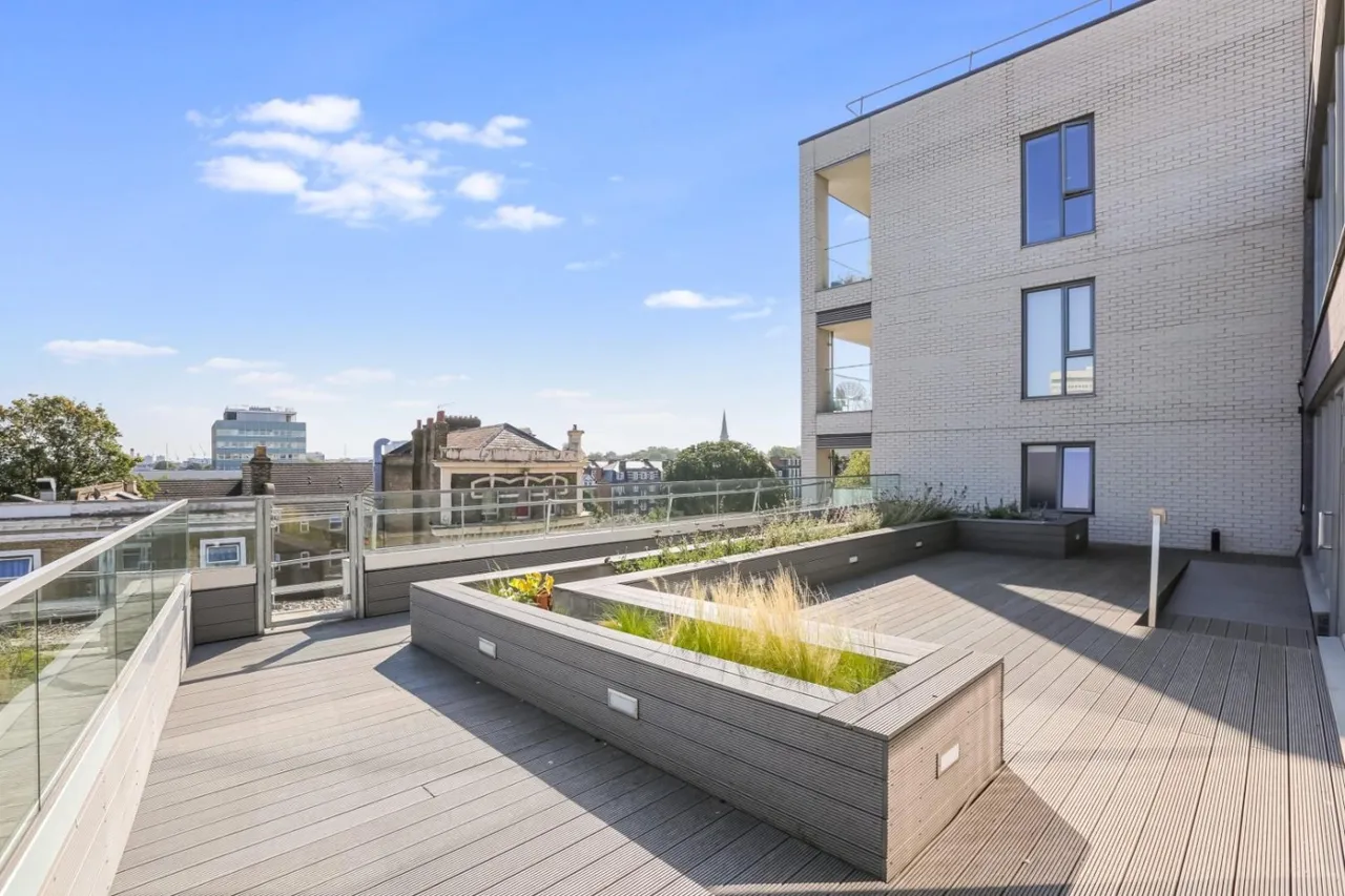 Camberwell Road, London, SE5, photo 9