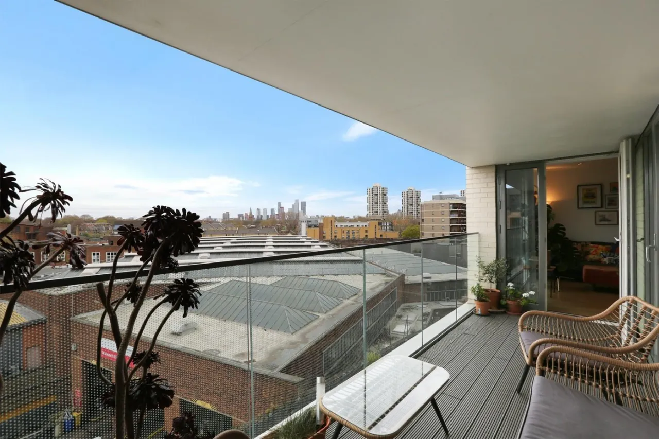 Camberwell Road, London, SE5, photo 2