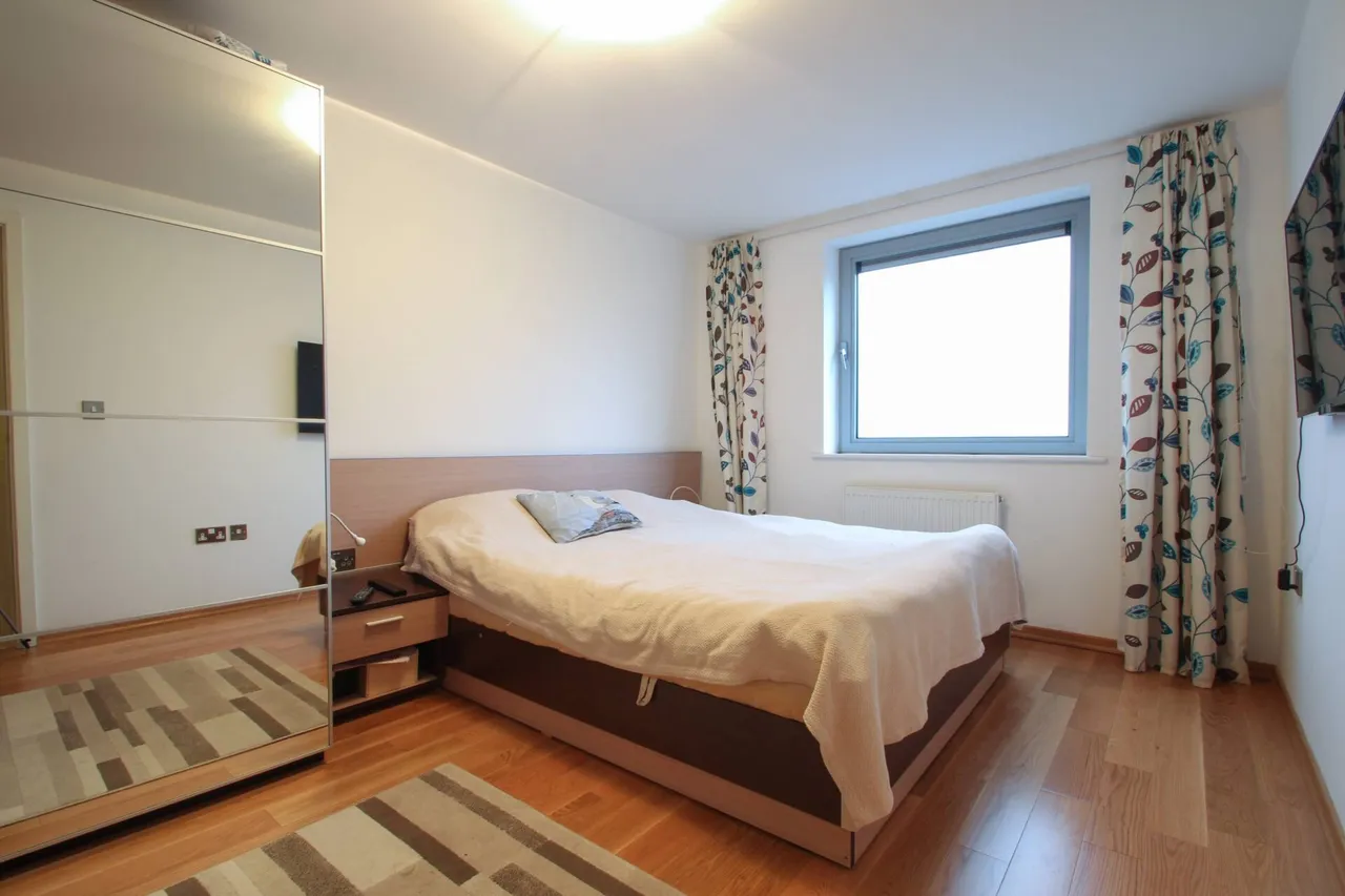 Hill House, London, Greater London, SE28, photo 6