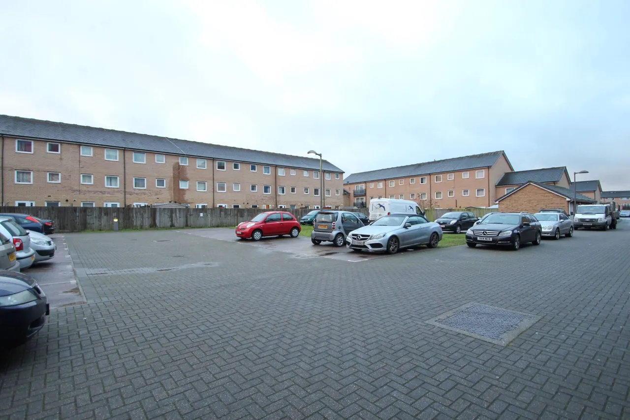 Hill House, London, Greater London, SE28, photo 9
