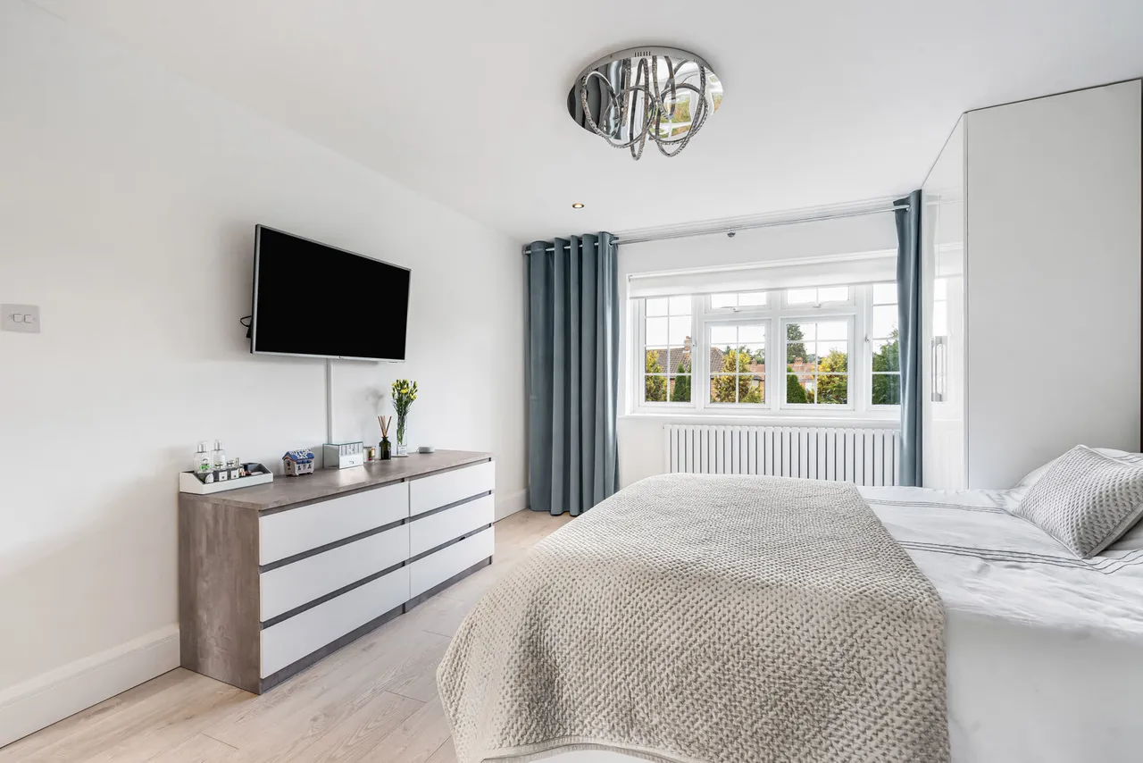 St. Judes Close, Englefield Green, TW20, photo 21