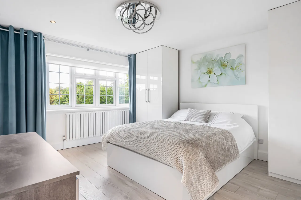 St. Judes Close, Englefield Green, TW20, photo 23