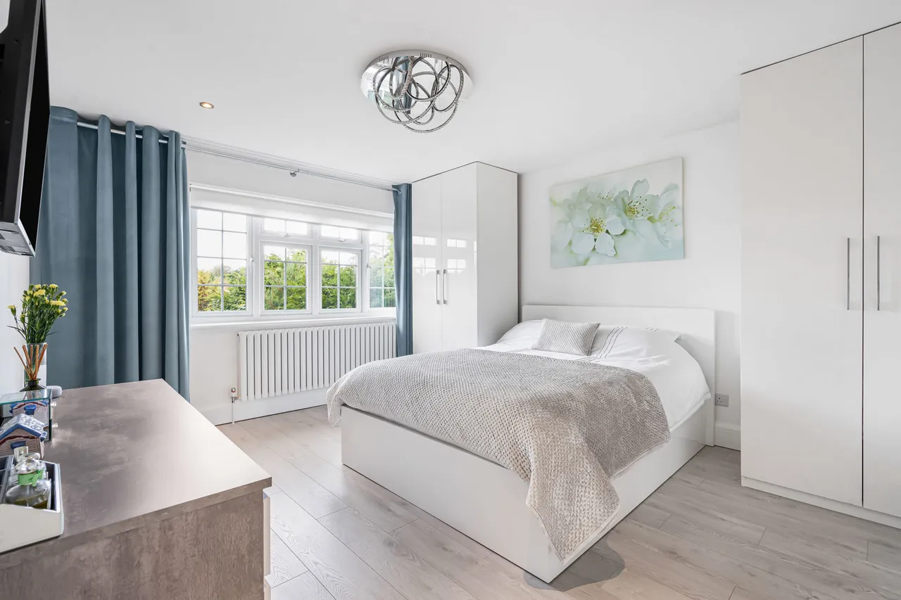 St. Judes Close, Englefield Green, TW20, photo 5