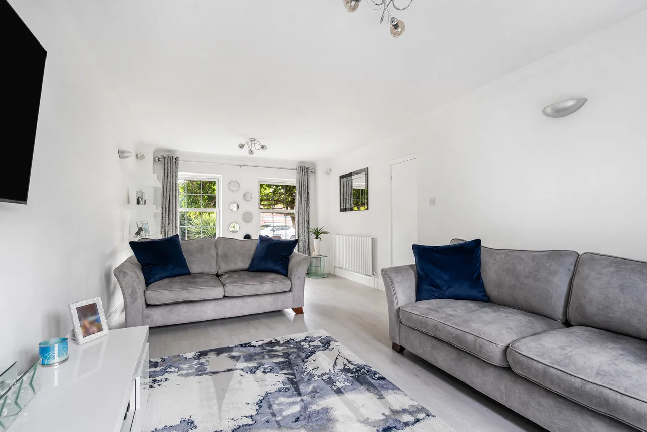 St. Judes Close, Englefield Green, TW20, photo 13