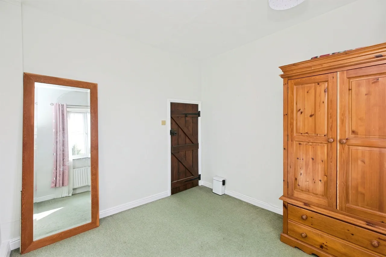 Well Yard, Holbrook, DE56, photo 14