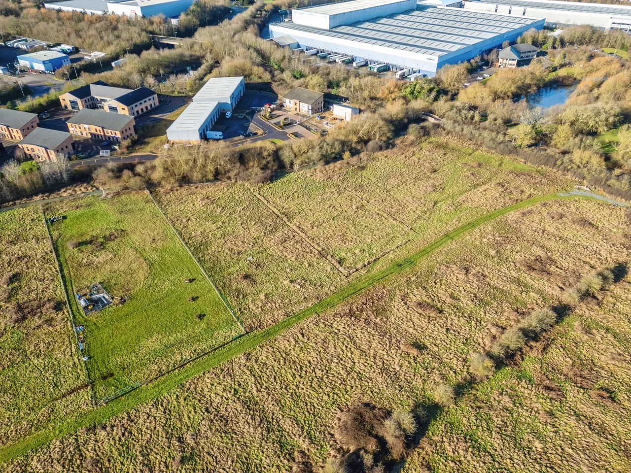 Near Hunsbury Meadows, Northampton, photo 6