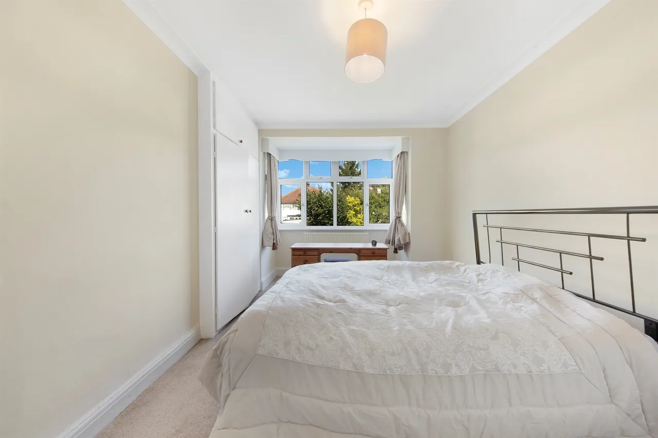 Hall Lane, London, NW4, photo 10