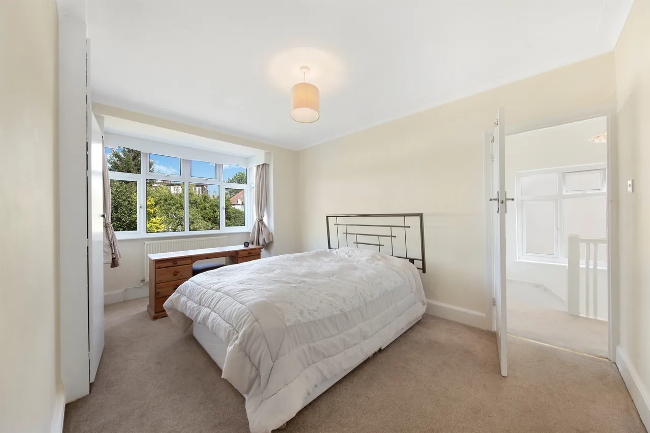 Hall Lane, London, NW4, photo 5