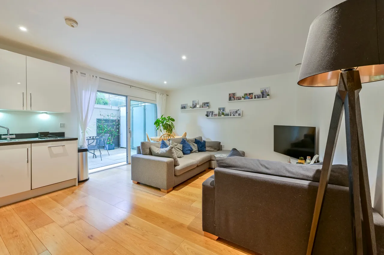 Flat 9, 5 Oakhill Road, London, photo 12
