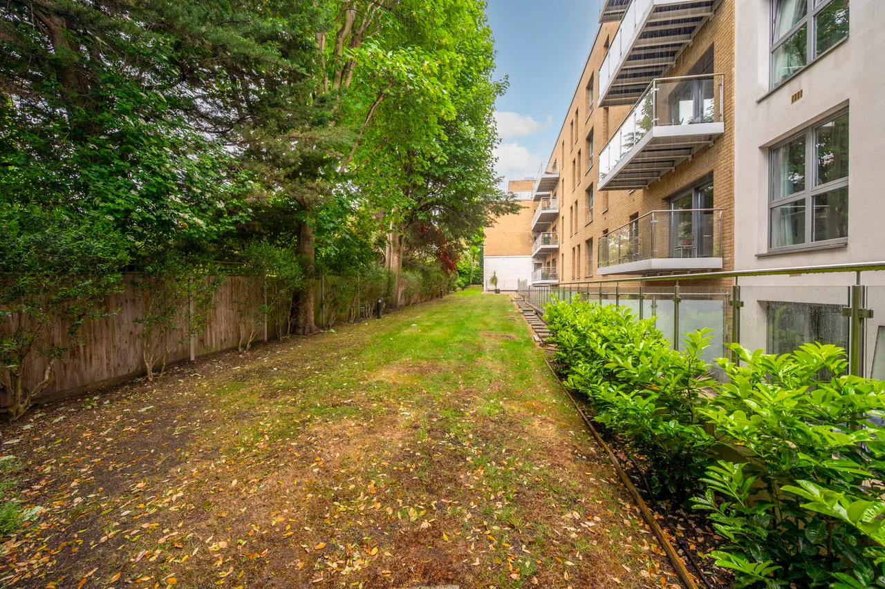 Flat 9, 5 Oakhill Road, London, photo 19