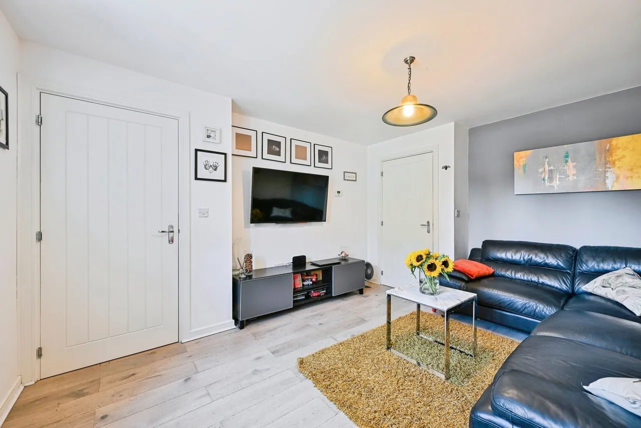Chalfont Drive, NOTTINGHAM, Nottinghamshire, NG8, photo 5
