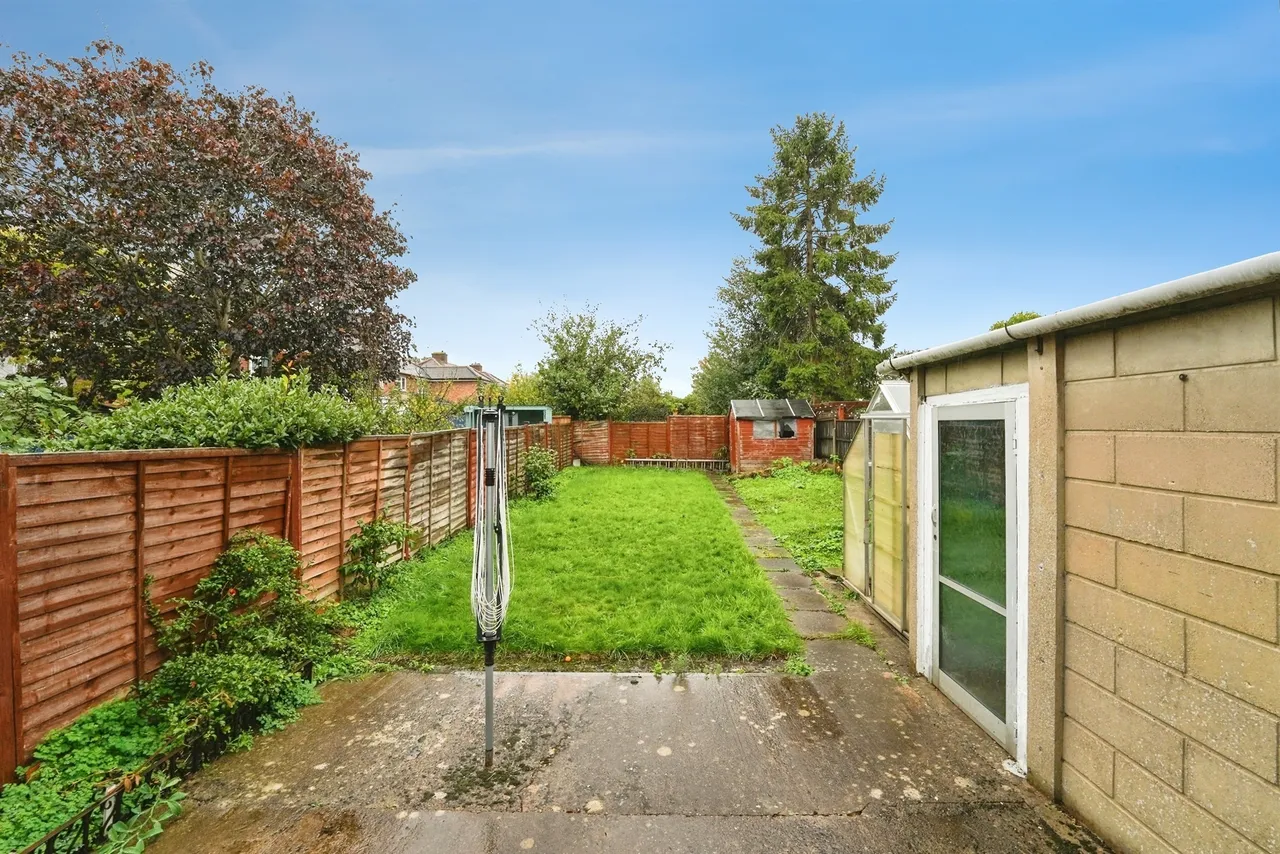 Winchester Avenue, St Johns, WR2, photo 11