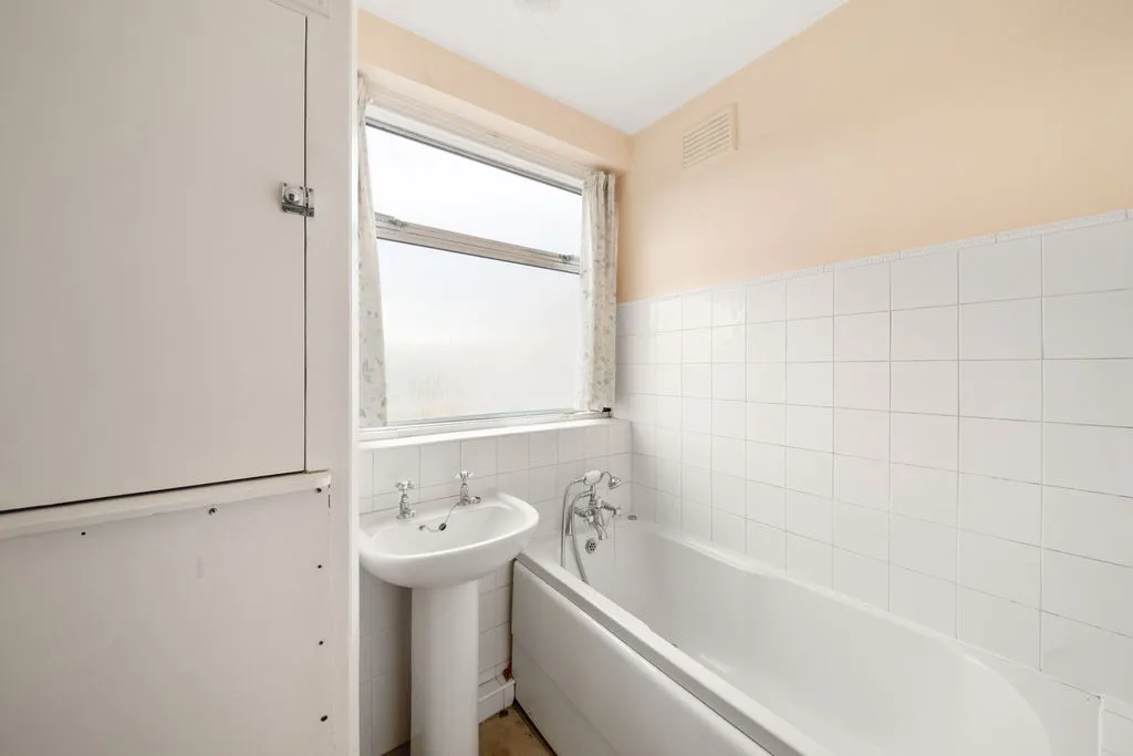 The Heights, Northolt, photo 7