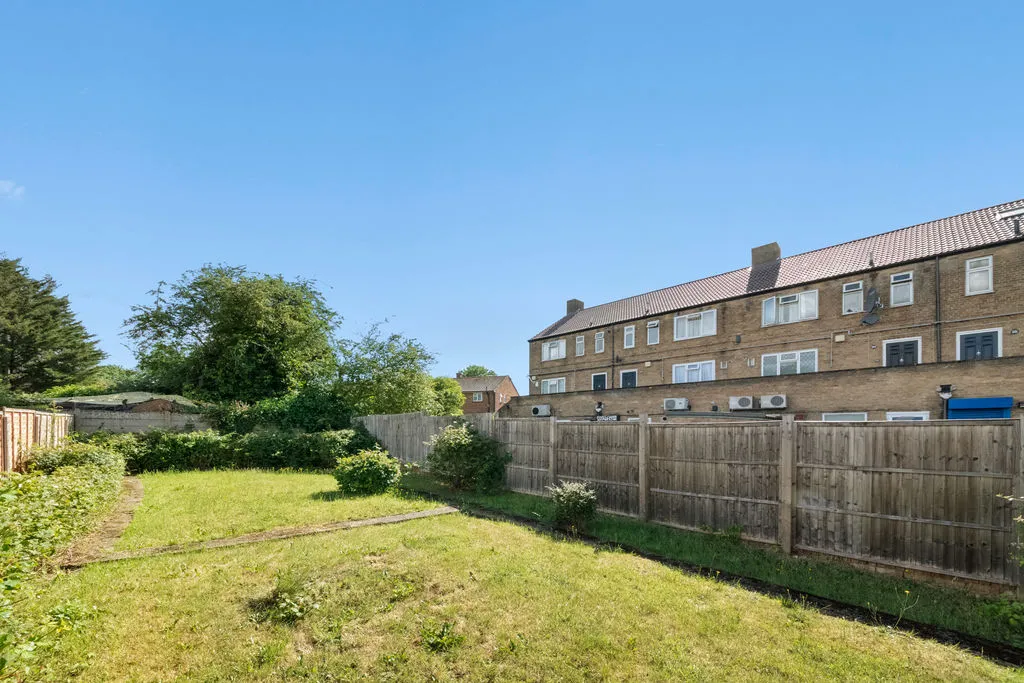 The Heights, Northolt, photo 8
