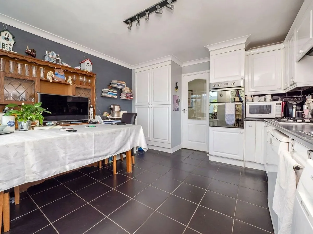 Crestview Drive, Lowestoft, NR32 4TW, photo 6