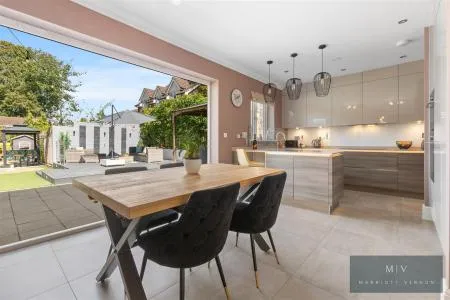 Boxford Close, South Croydon, photo 7