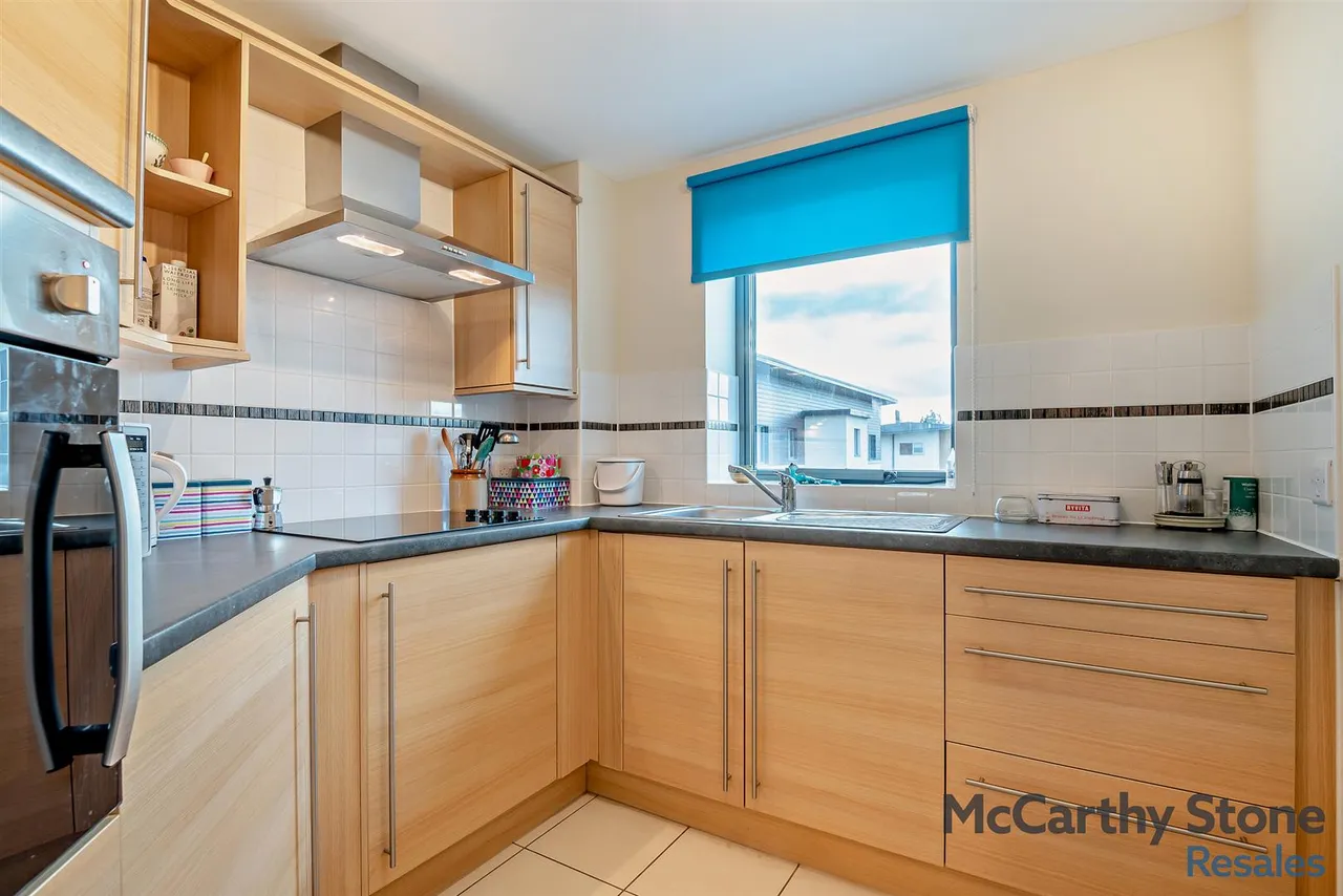 St. Georges Road, Cheltenham, GL50, photo 8