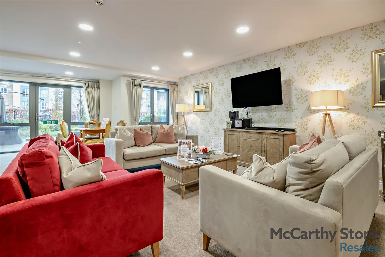 St. Georges Road, Cheltenham, GL50, photo 15