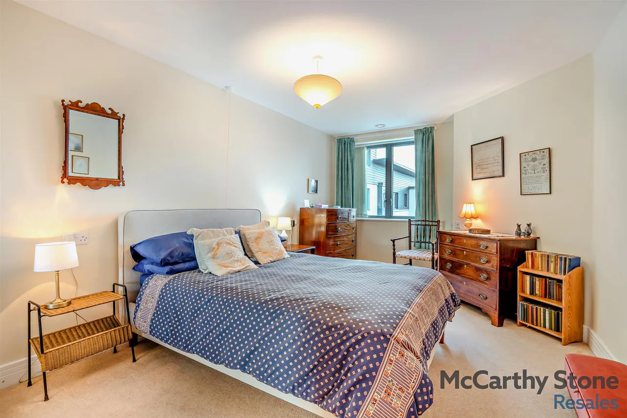 St. Georges Road, Cheltenham, GL50, photo 6