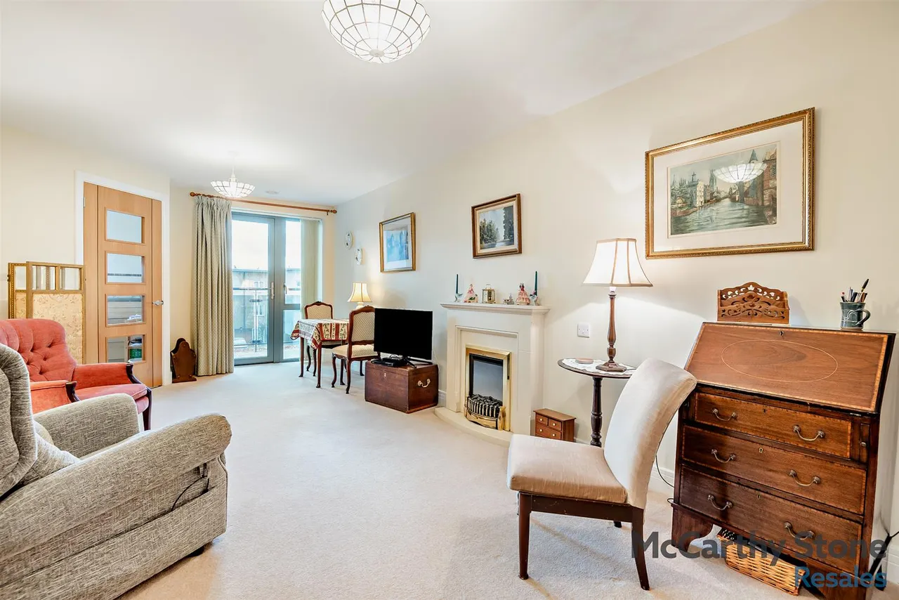 St. Georges Road, Cheltenham, GL50, photo 10