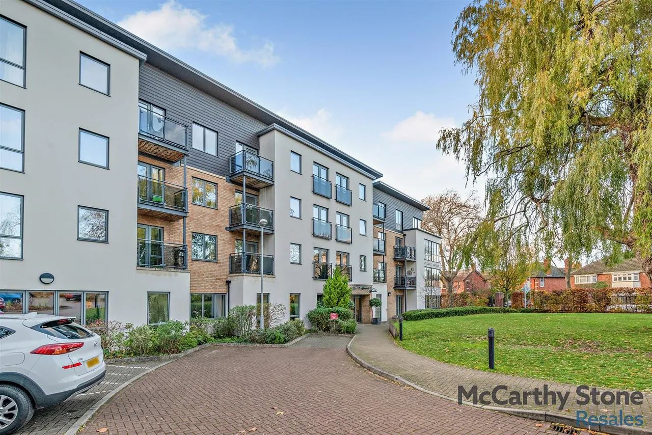 St. Georges Road, Cheltenham, GL50, photo 13