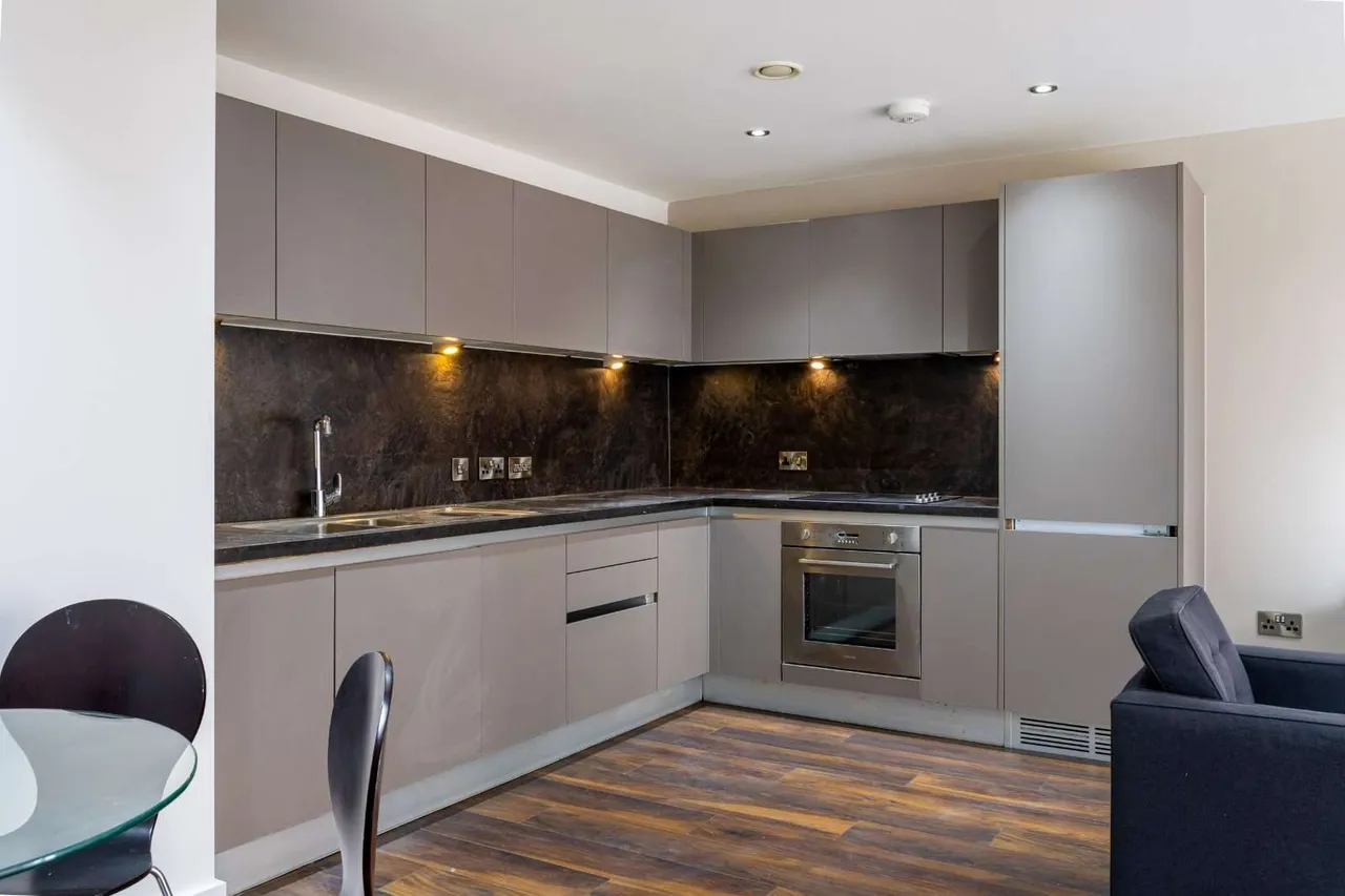 Ordsall Lane, Salford, M5, photo 6