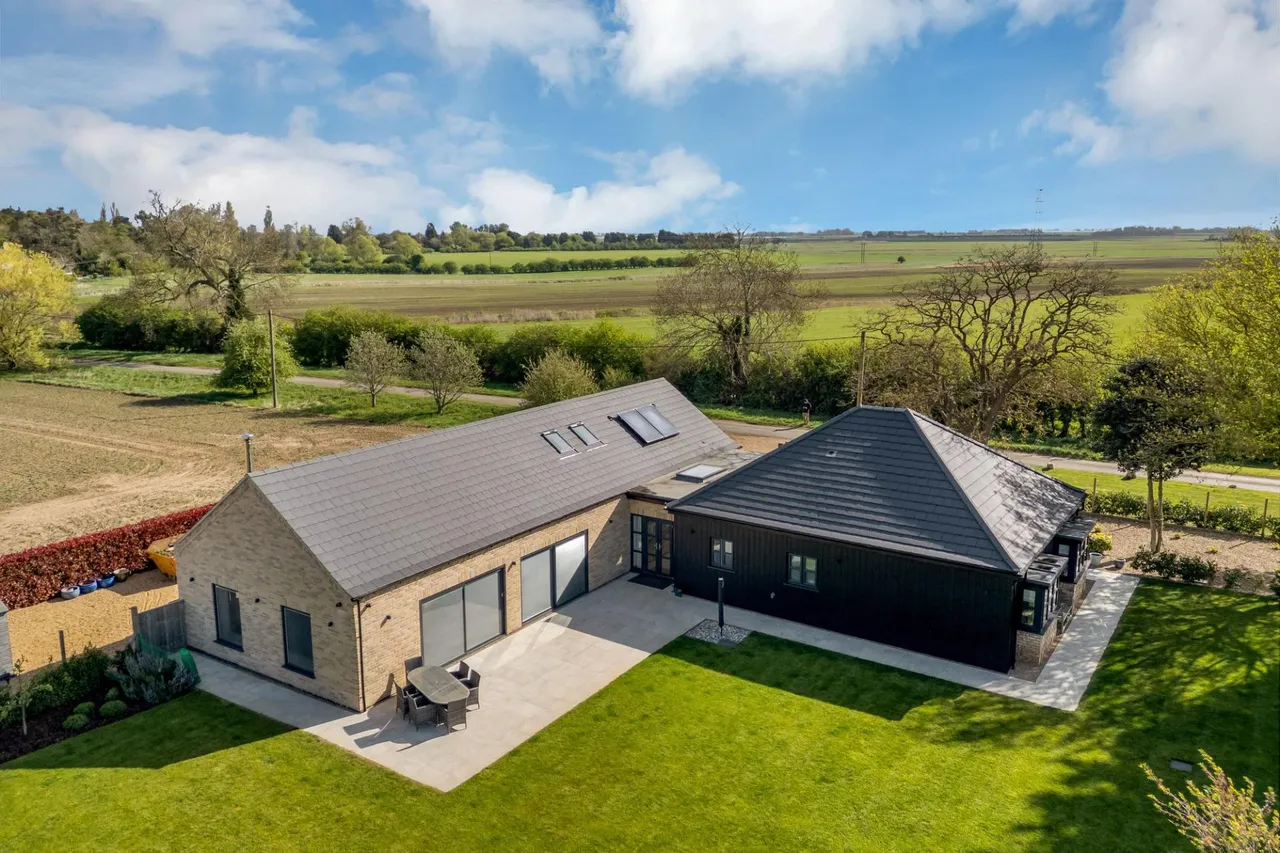 3 bed house for sale, Eldernell Lane, Coates, PE7
