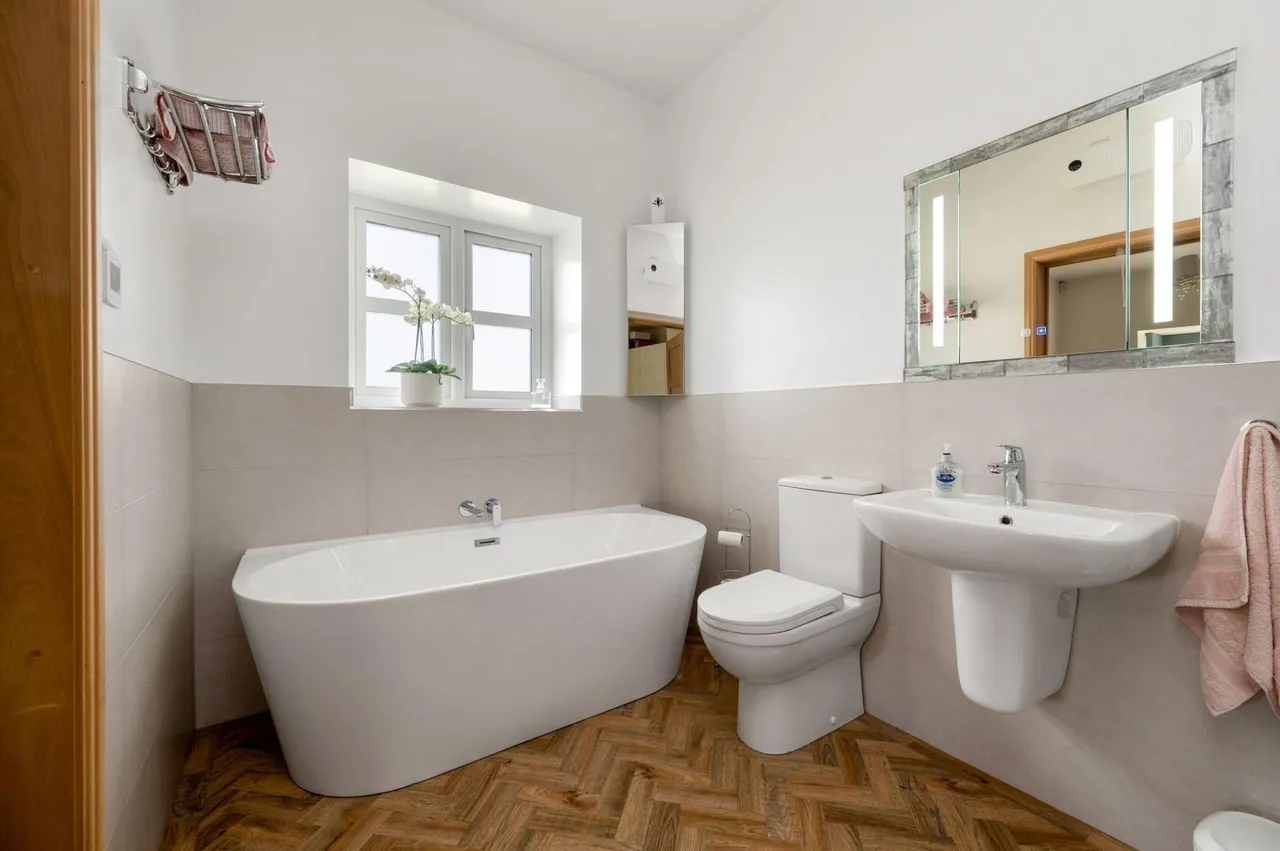 Eldernell Lane, Coates, PE7, photo 24