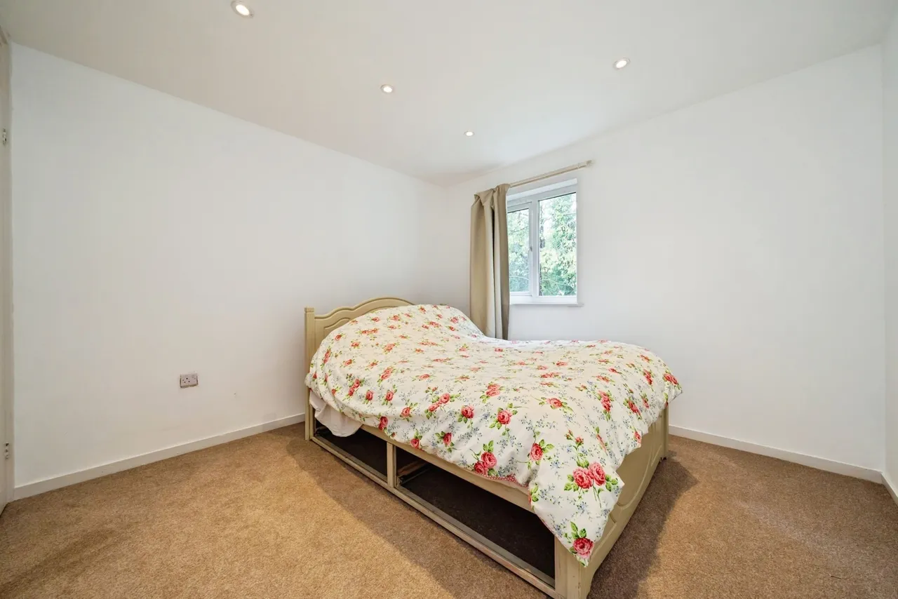 Dunnock Grove, Birchwood, WA3, photo 10