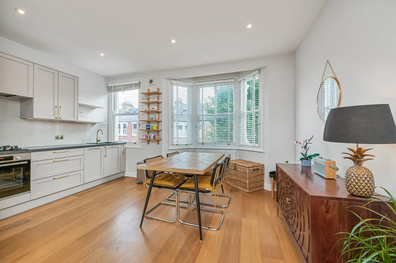 Steerforth Street, Earlsfield, SW18, photo 2