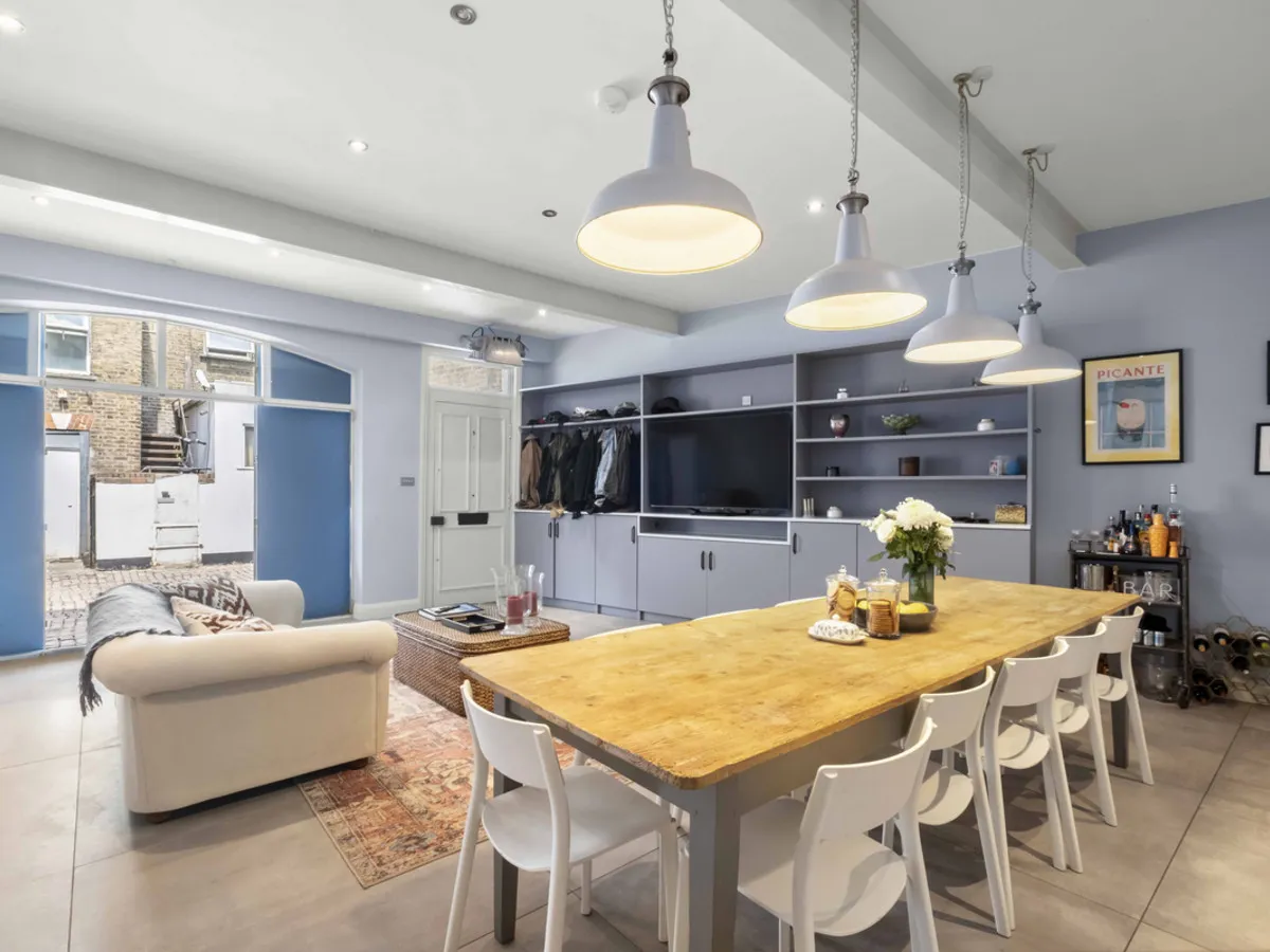 Devonport Mews, London, W12, photo 3