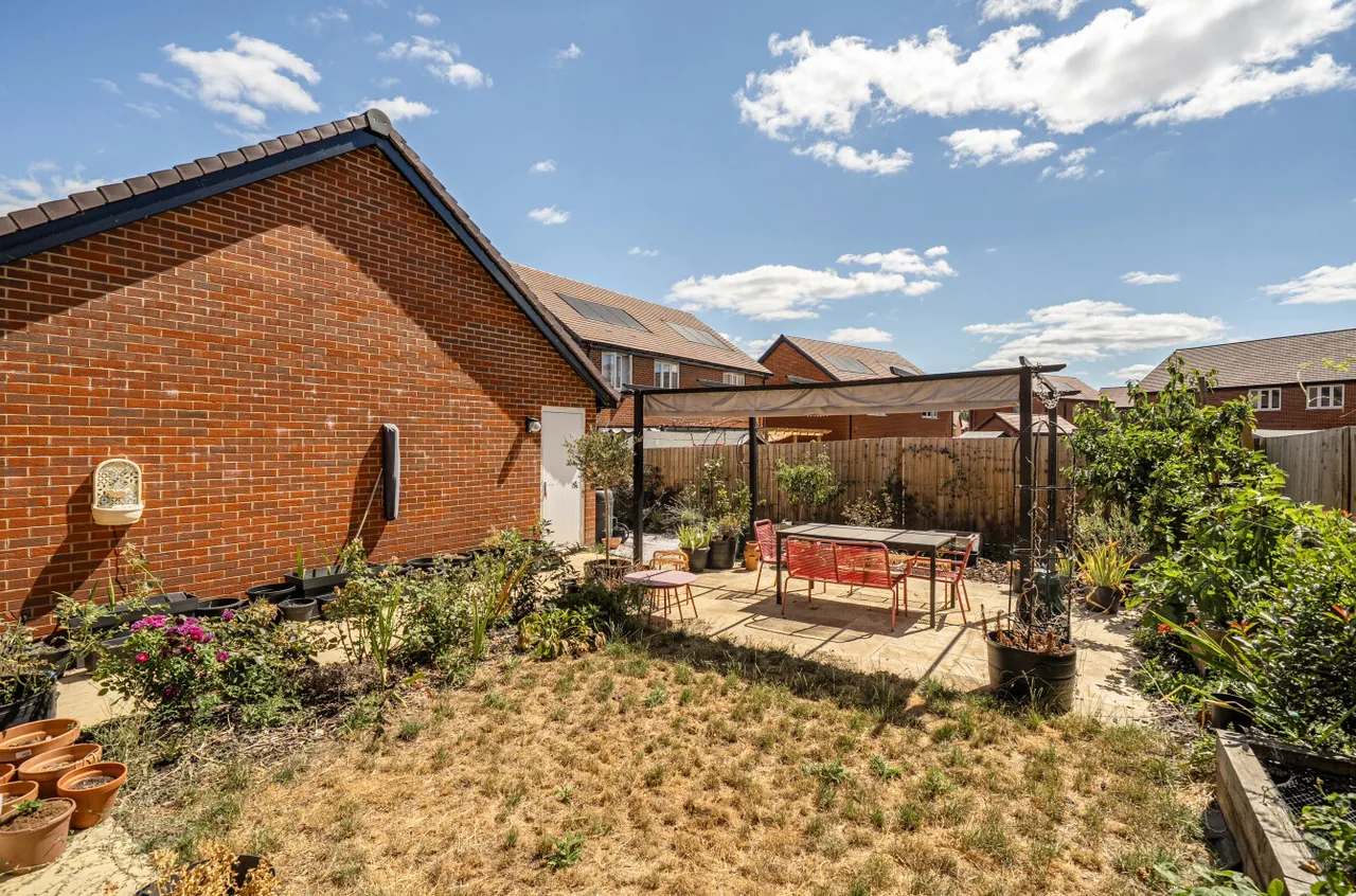 Huntley Way, Finchampstead, Wokingham, Berkshire, RG40 4PU, photo 18